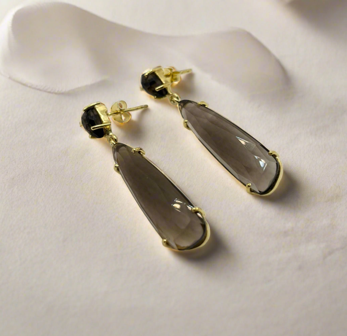 STONE EARRINGS