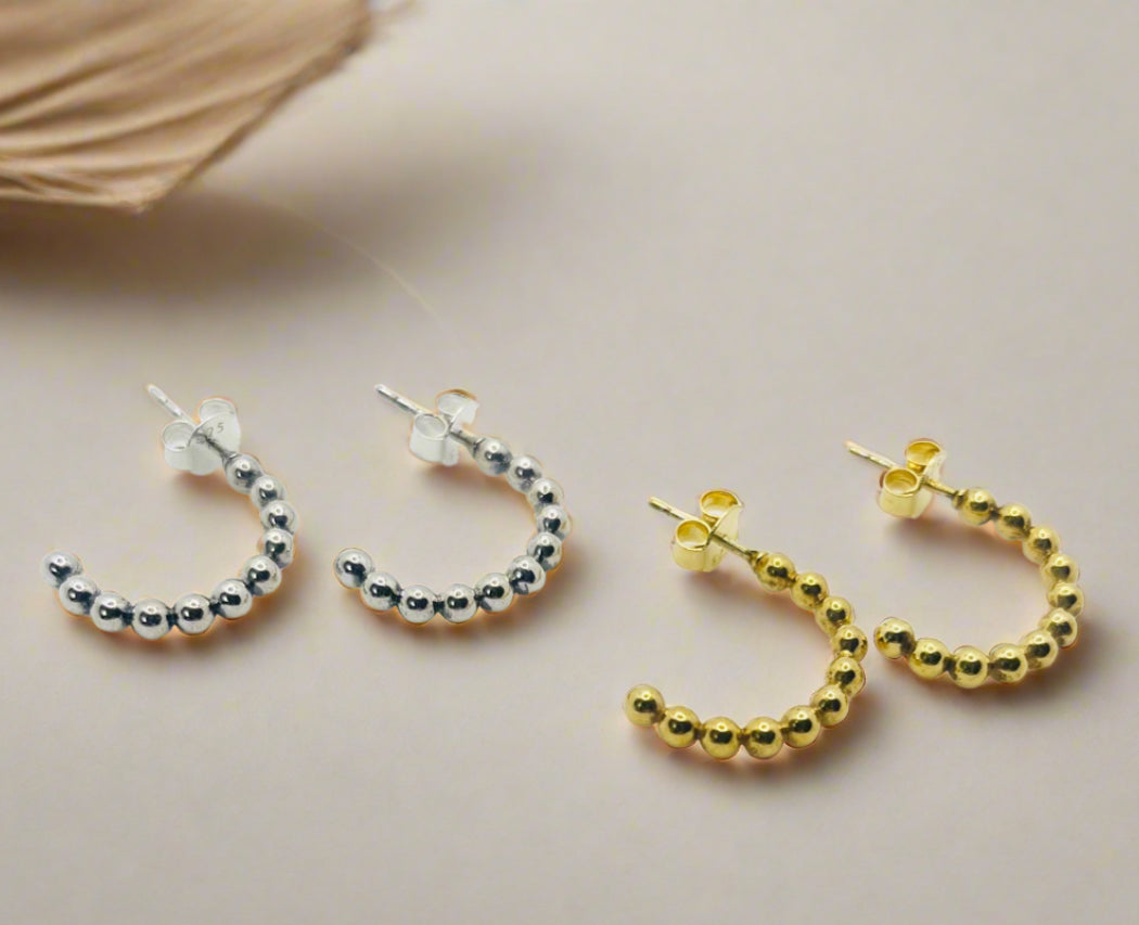 MINIMALIST EARRINGS