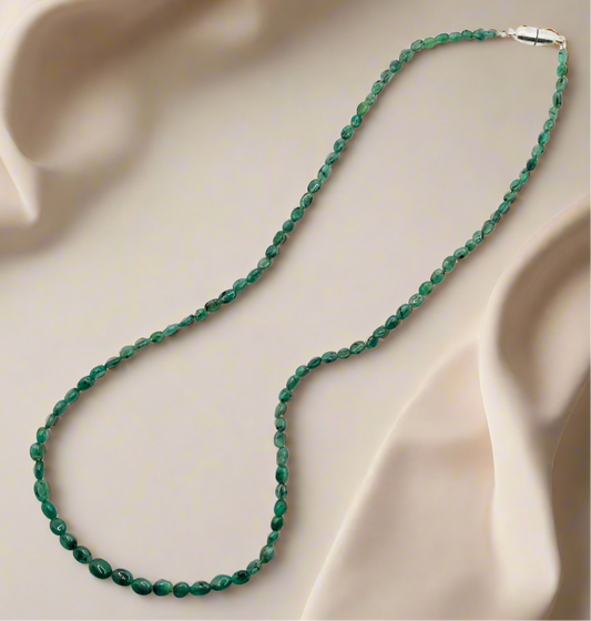 Emerald Smooth Oval Necklace