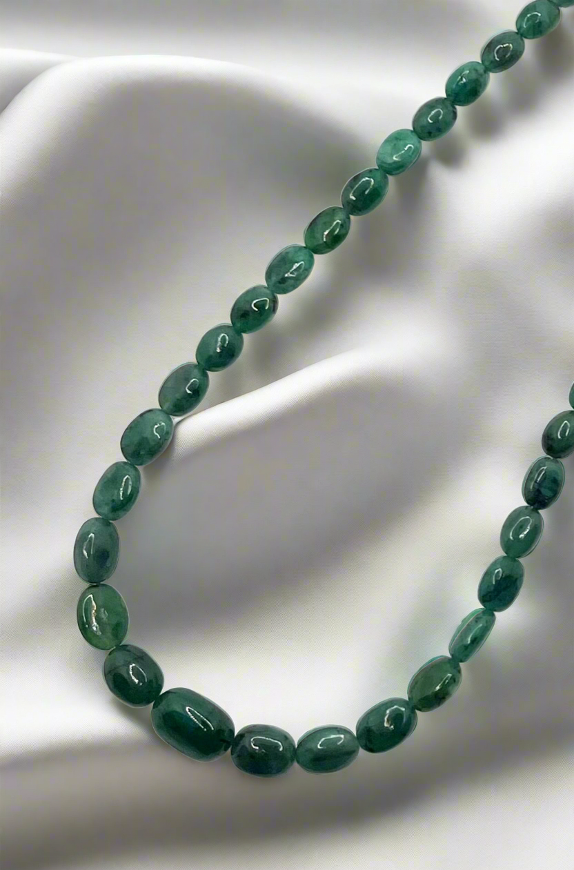 Emerald Smooth Oval Necklace