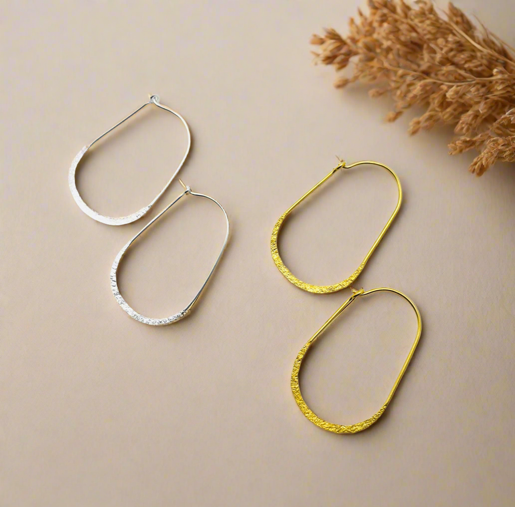 Oval hoops in 925 silver