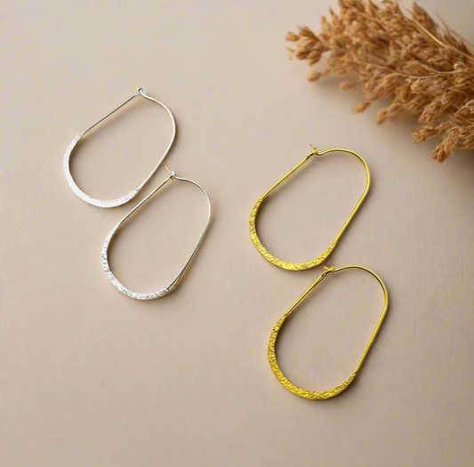 Oval hoops in 925 silver