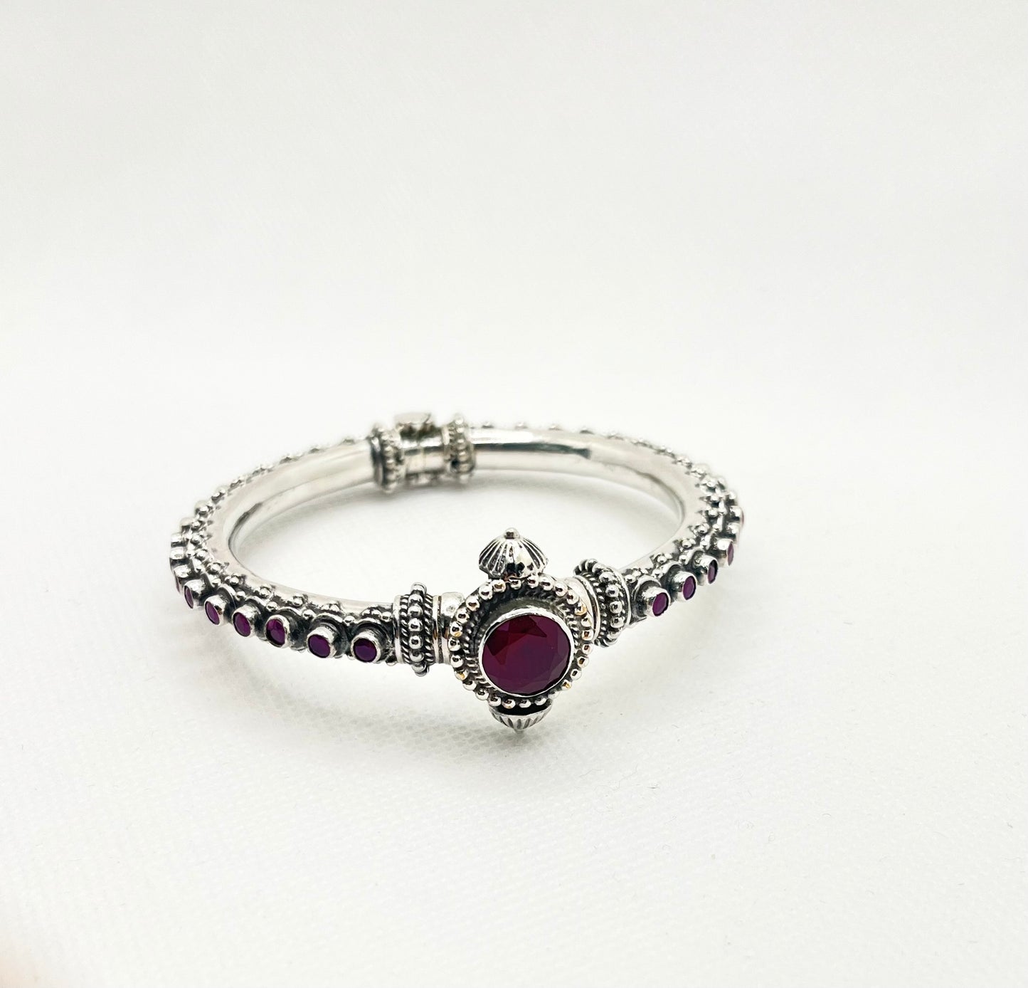 Antique stone bangle in 925 silver