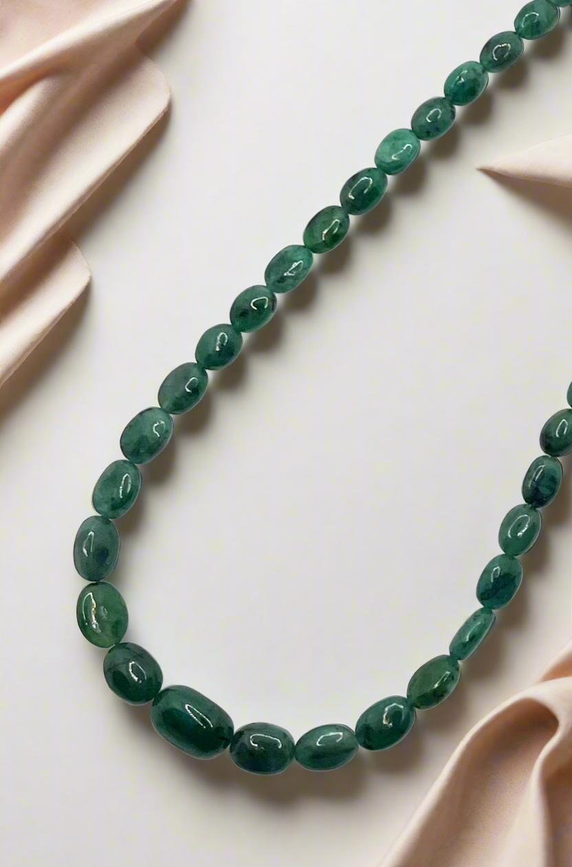 Emerald Smooth Oval Necklace