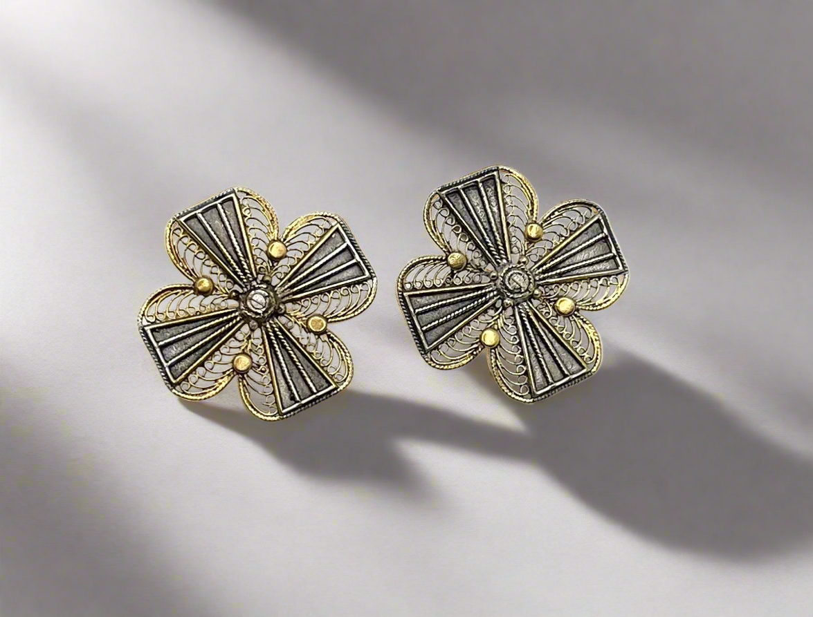 Antique flower earrings in 925 silver